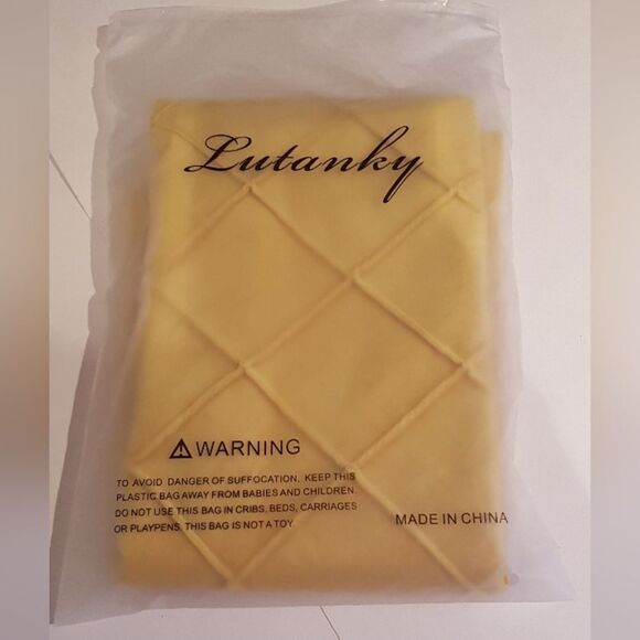 LUTANKY *BNIB* Yellow Velvet Pillow Case ** Stunning! - Picture 6 of 8
